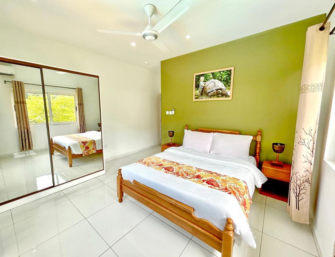 The Seaboards Apartments Seychelles Anse Royale Exterior photo